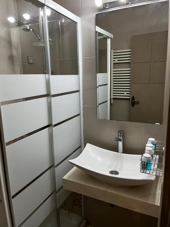 Appartement Exyca Tetuan à Madrid Extérieur photo
